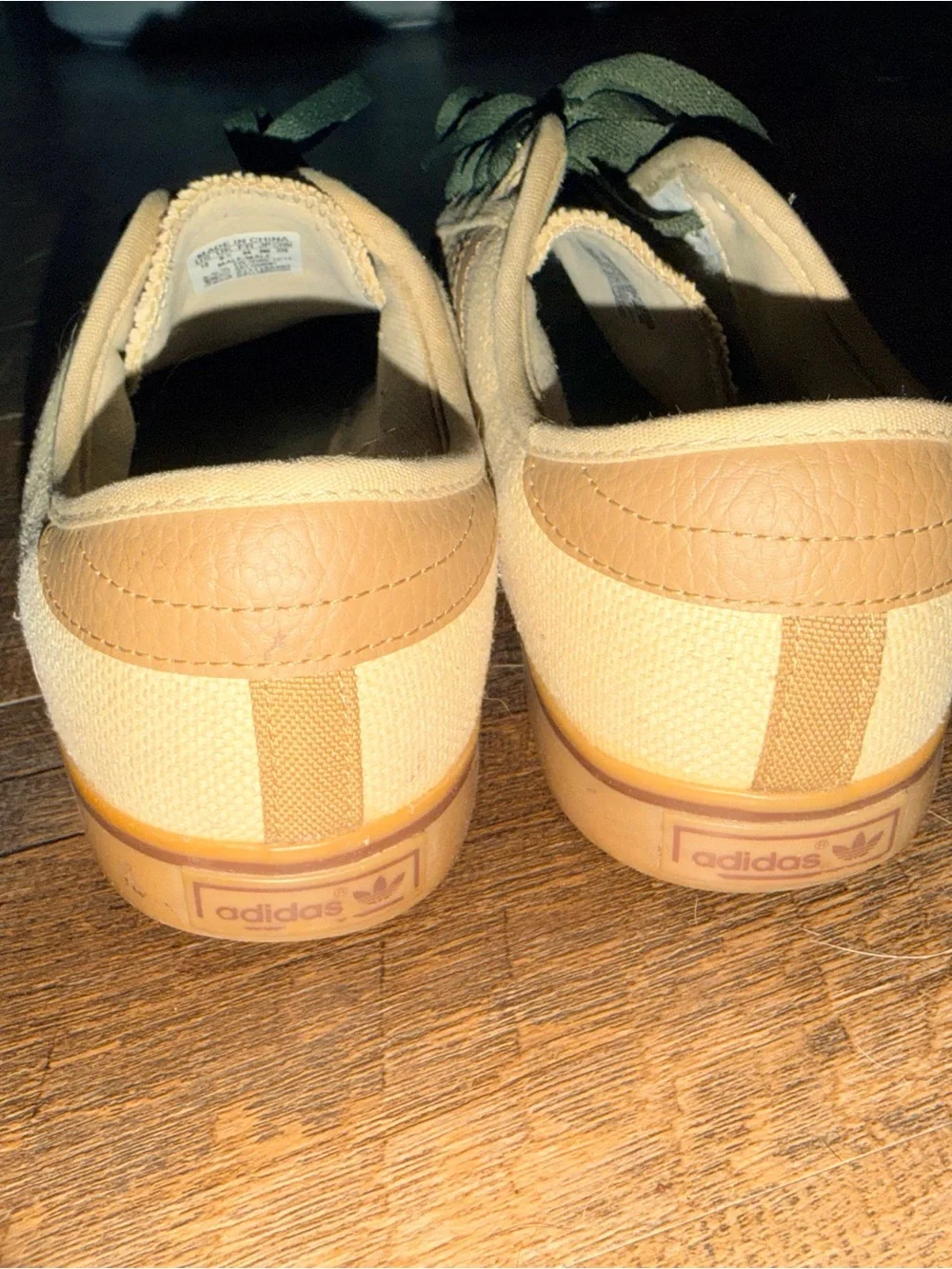 adidas Beige hemp Sneakers with Olive Green Laces men’s size 10